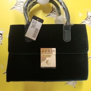 Guess - Velvet Mini bag (Green) NWT, built-in chain strap (non detachable), 7x5
